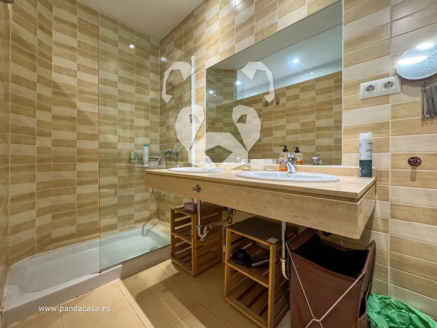 Bathroom of Flat for rent in Madrid  with Air Conditioner, Heating and Furnished