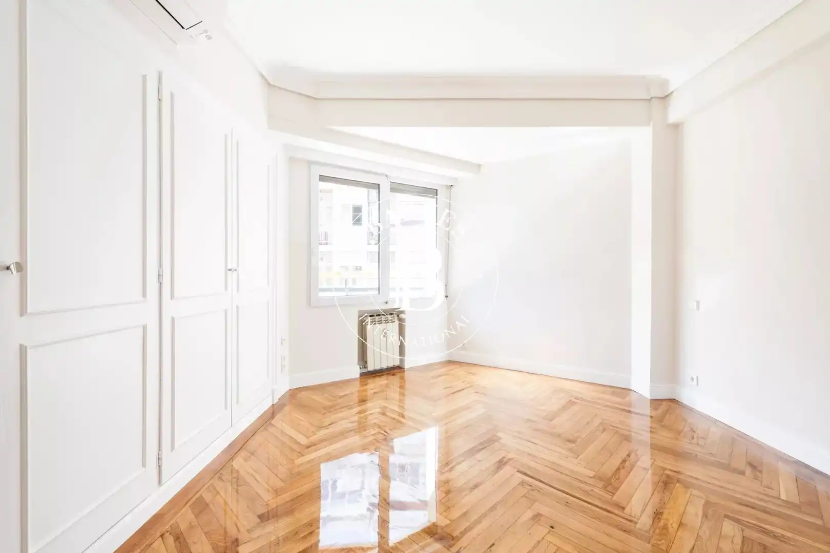 Bedroom of Flat for rent in Madrid  with Air Conditioner, Heating and Terrace