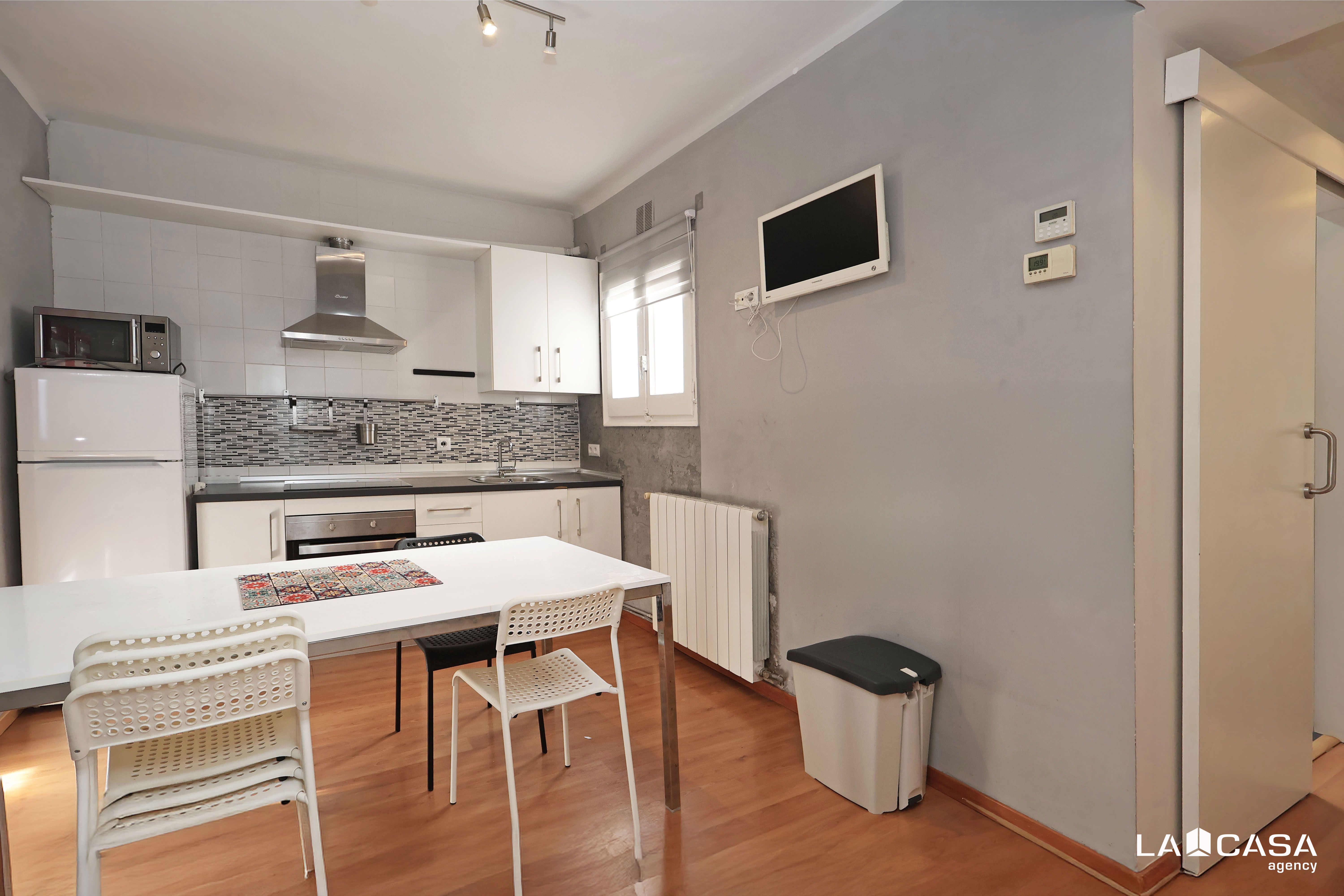 Kitchen of Flat for sale in  Barcelona Capital  with Heating