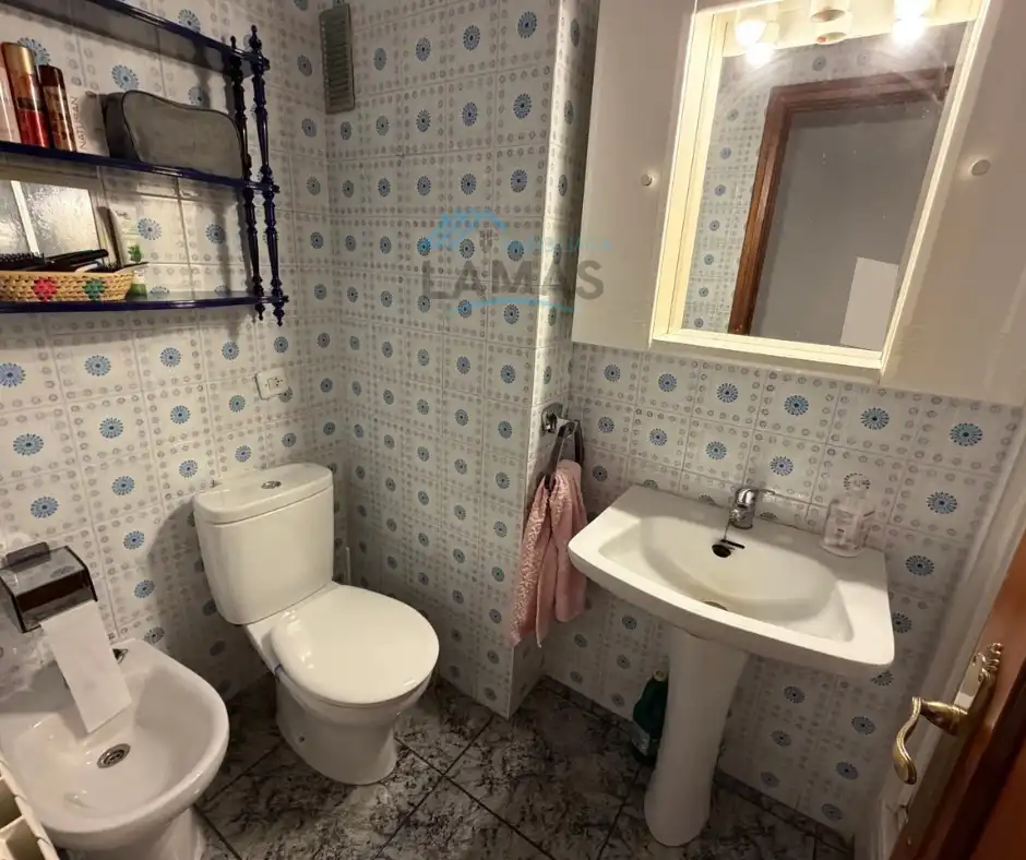 Baño de Piso en venta en Navalmoral de la Mata con Aire acondicionado, Calefacción y Terraza