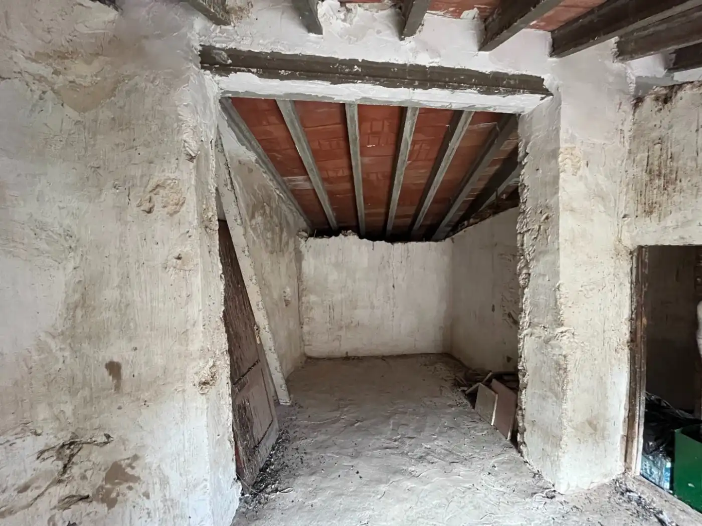 Houses for sale in Sella