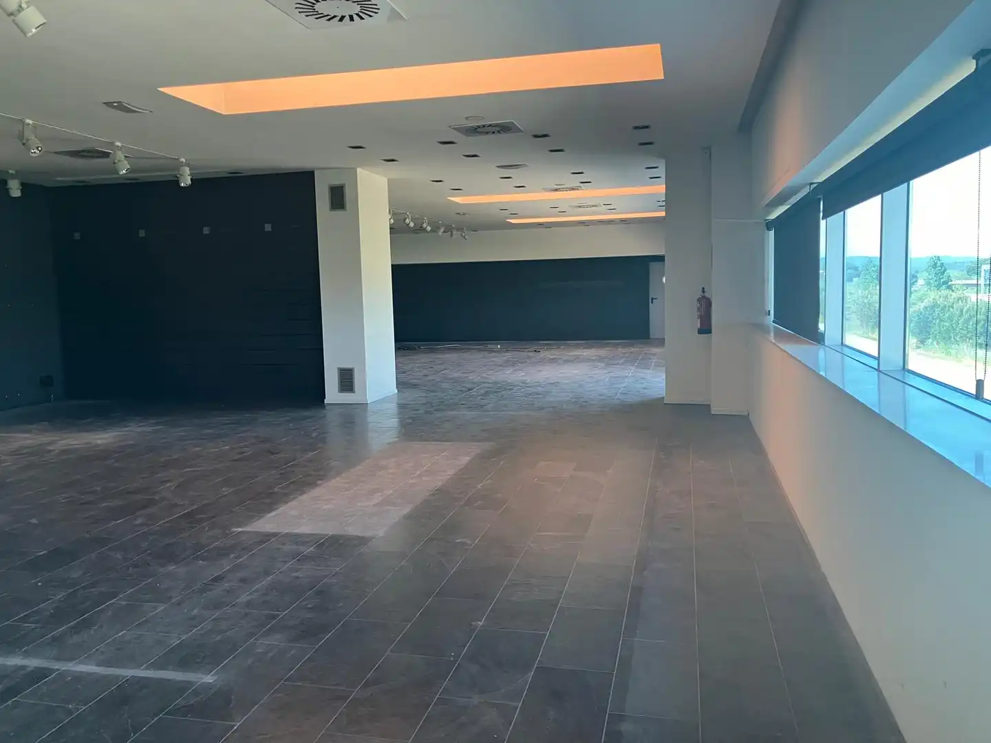 Industrial building with lift for sale in Carrer Unicef, imagen 19