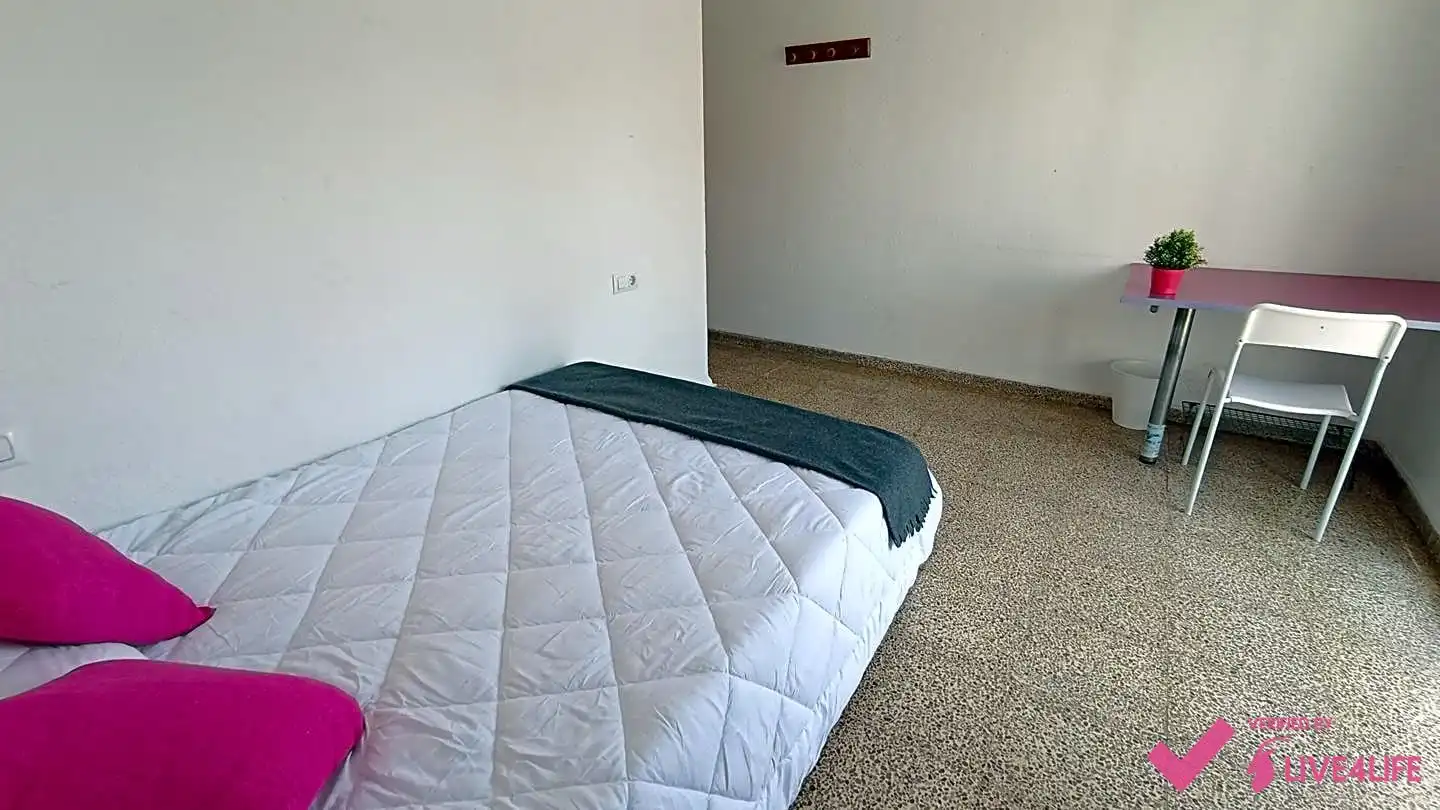 Apartament de lloguer a Del Serpis, La Bega Baixa - Plaza Xúquer