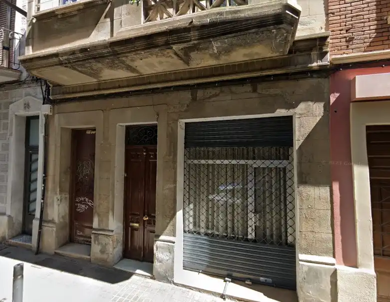 Piso en venta en C/ Begur, Sants-Badal