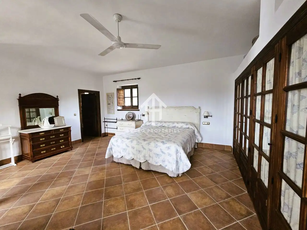 Bedroom of Houses for sale in Villanueva de Tapia  with Air Conditioner, Heating and Private garden