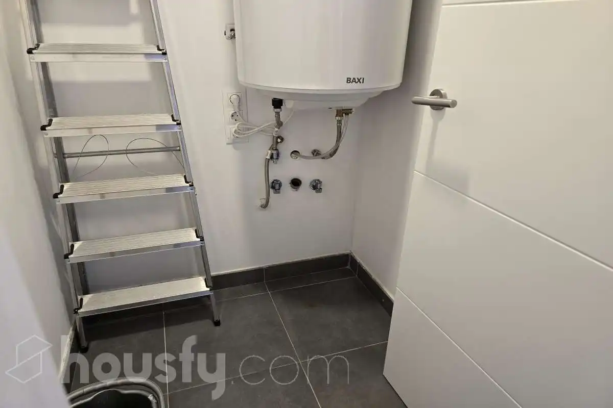 Badezimmer von Wohnung zur Miete in Sant Adrià de Besòs mit Klimaanlage und Balkon