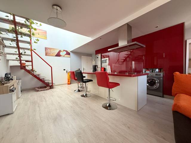 Ático en Venta en Calle Algorin en Cho - Parque de la Reina