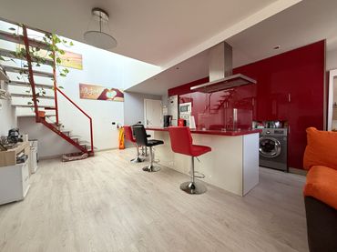 Attico con balcone in vendita a Calle Algorin