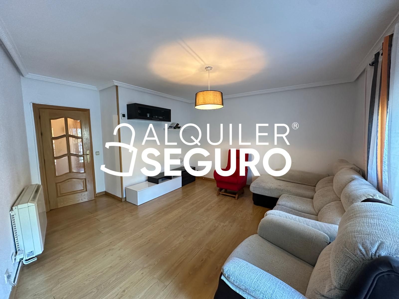 Living room of Flat to rent in  Madrid Capital  with Air Conditioner, Heating and Terrace