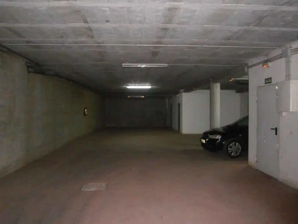 Individual for sale in Barrio de A Calle 28, imagen 4