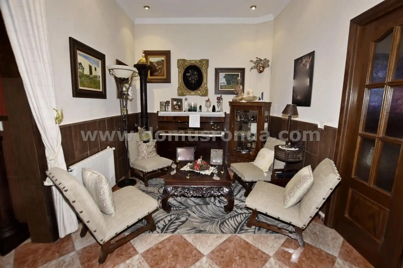 Wohnzimmer von Wohnung zum Verkauf in Ronda mit Heizung, Terrasse und Möbliert