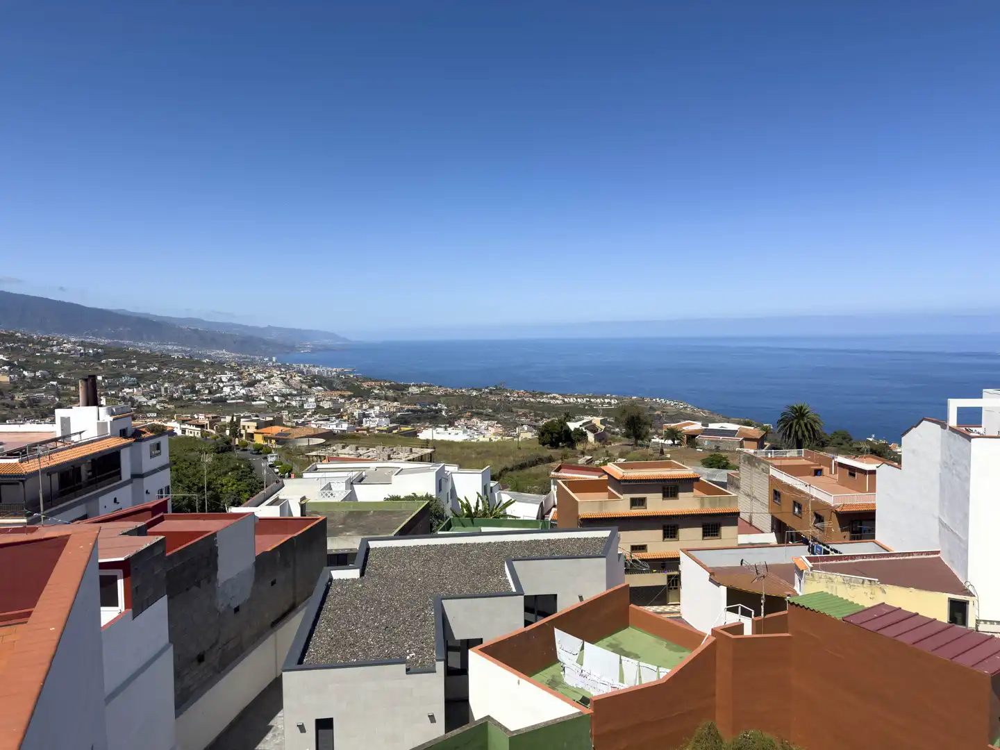 Vista exterior de Edificio en venta en La Victoria de Acentejo
