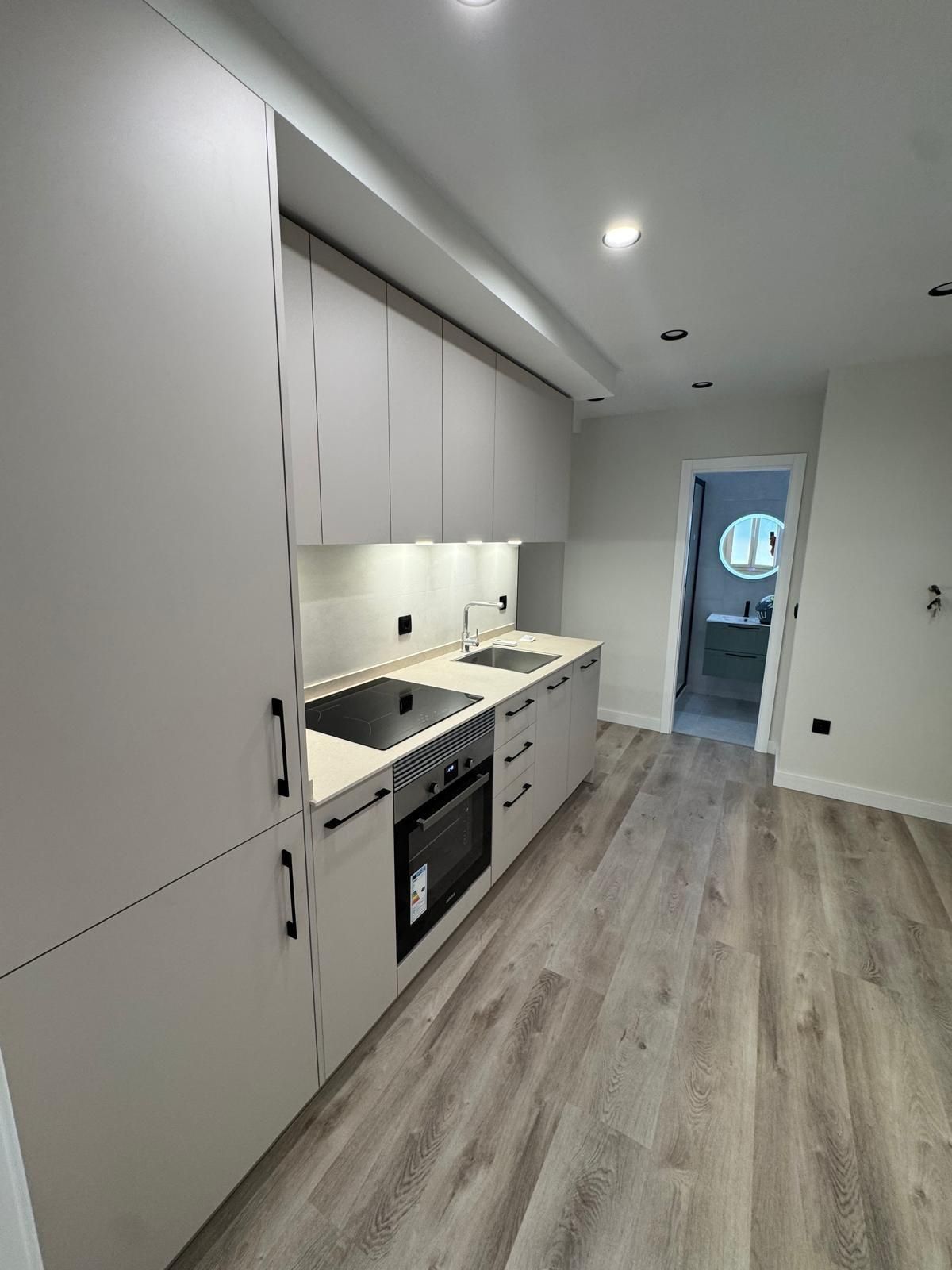 Cocina de Apartamento en venta en  Cádiz Capital con Aire acondicionado