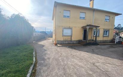 Vista exterior de Casa adosada en venda en A Cañiza   amb Jardí privat, Terrassa i Traster