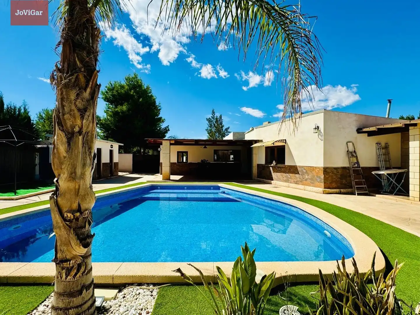 Detached house with pool for sale in Totana