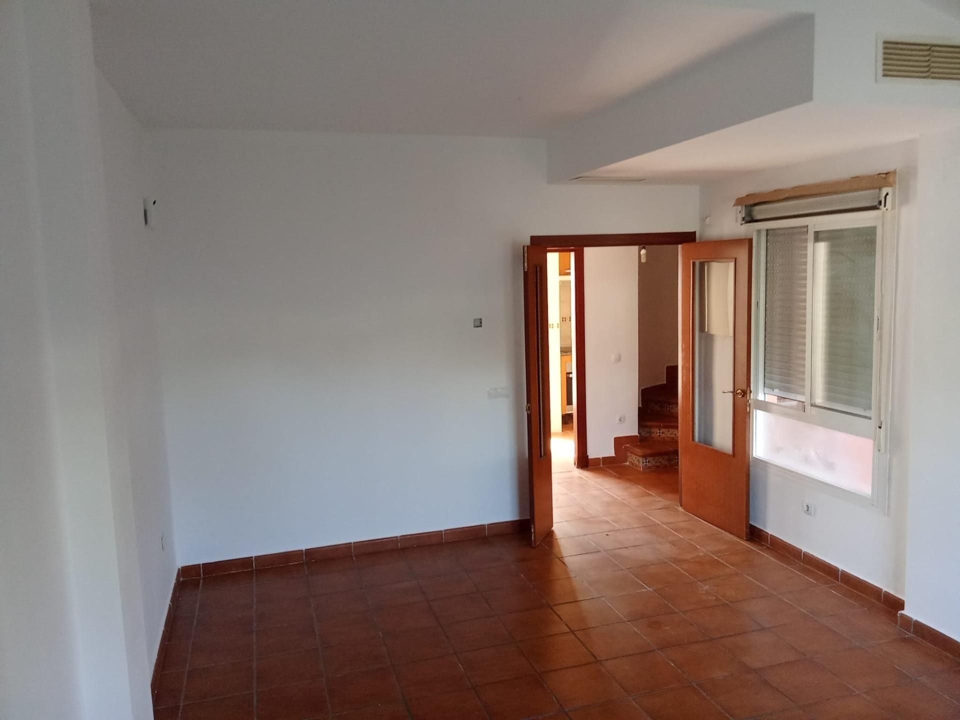 Casa adosada en venda en Villamanrique de la Condesa amb Aire condicionat i Terrassa