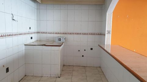 Foto 2 de Casa adosada en venta en Carrer Joaquim Sorolla, Parc Bosc - Castell, Figueres