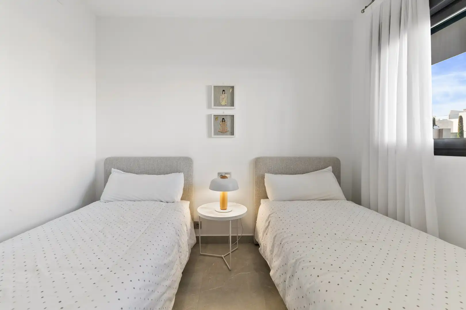 Dormitori de Planta baixa en venda en Orihuela amb Aire condicionat, Jardí privat i Terrassa