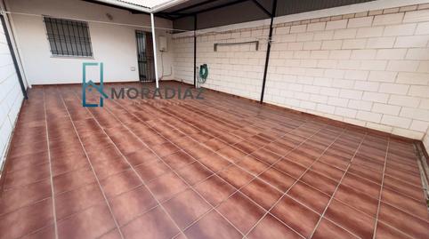Foto 2 de Casa adosada en venta en Don Benito, Badajoz