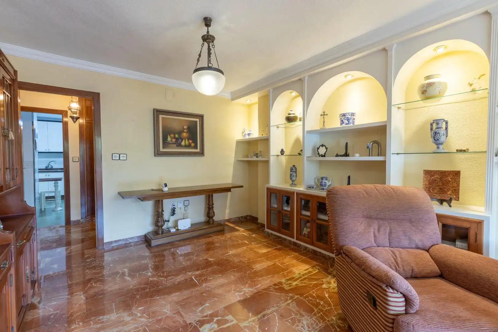 Sala d'estar de Pis en venda en Granada amb Aire condicionat, Balcó i Piscina comunitària