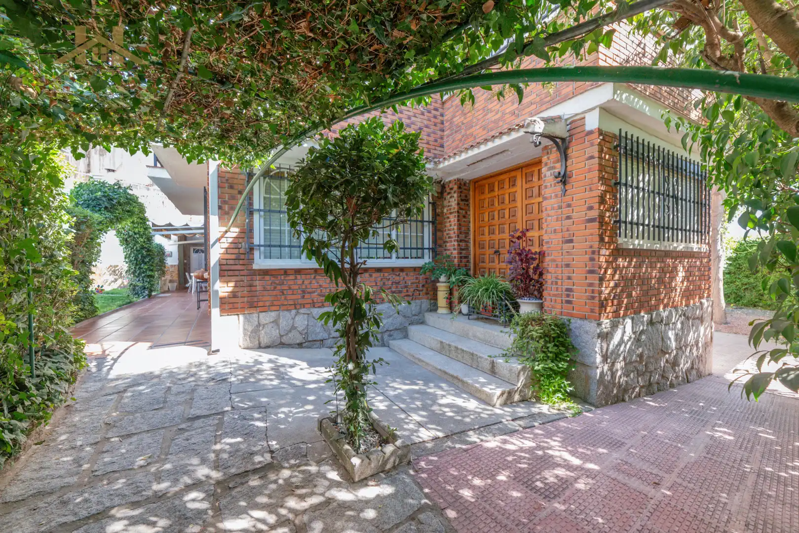 Vista exterior de Casa o chalet en venta en Seseña con Calefacción, Jardín privado y Terraza