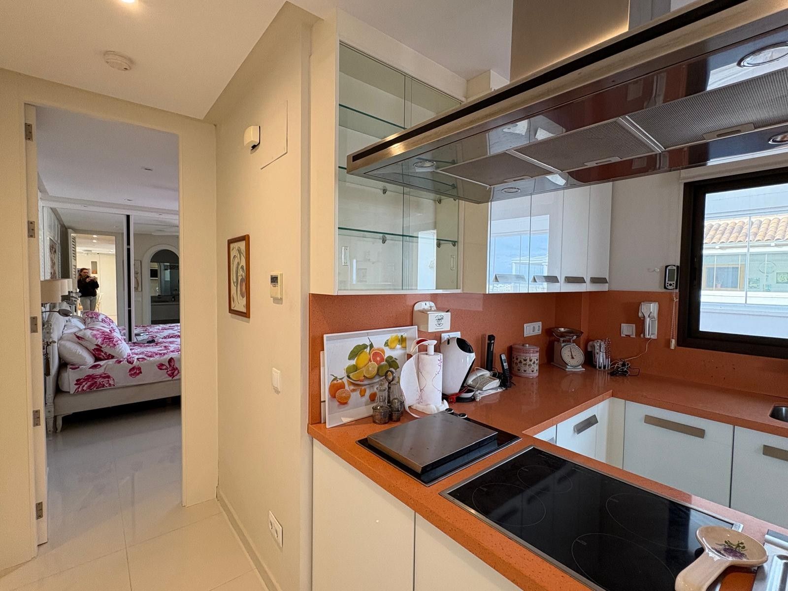 Kitchen of Flat for sale in Guardamar del Segura  with Air Conditioner, Terrace and Swimming Pool