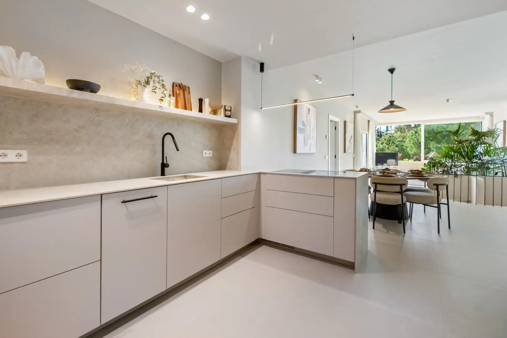 Kitchen of Apartments for sale in Benahavís  with Air Conditioner, Terrace and Swimming Pool