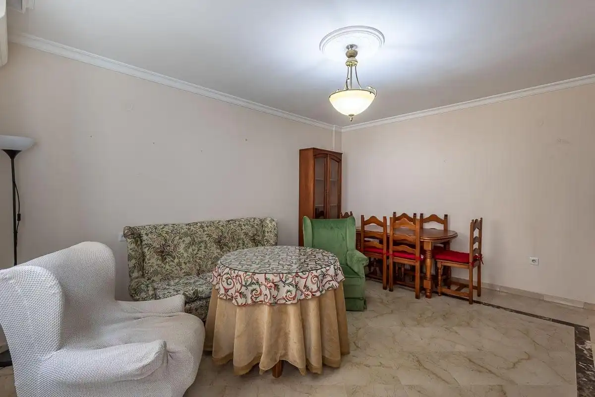 Schlafzimmer von Wohnung zur Miete in Granada mit Heizung und Balkon