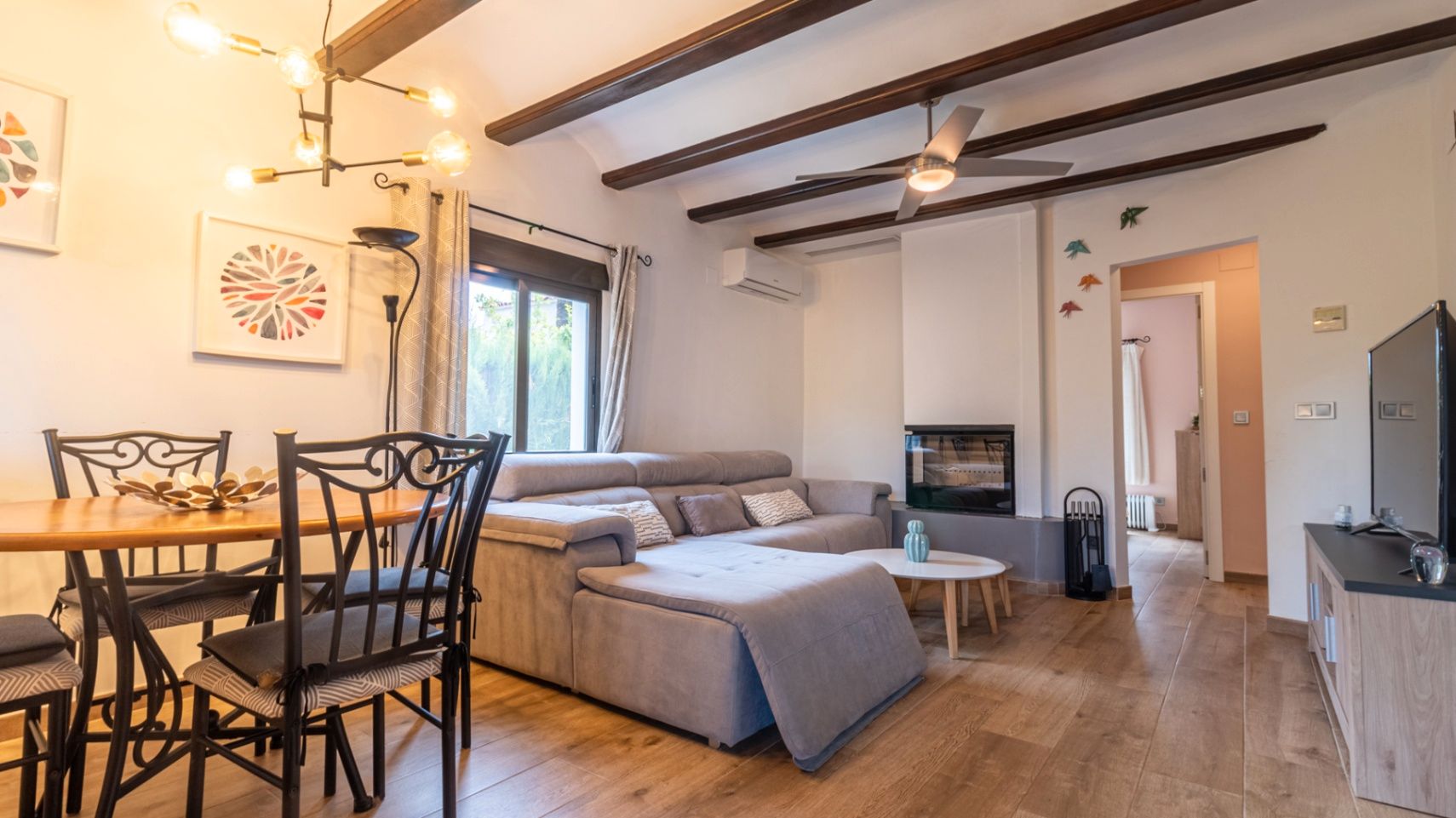 Sala d'estar de Casa o xalet en venda en Dénia amb Aire condicionat, Calefacció i Jardí privat