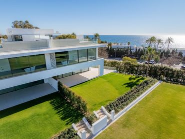 Casa con balcón en venta en Milla de Oro