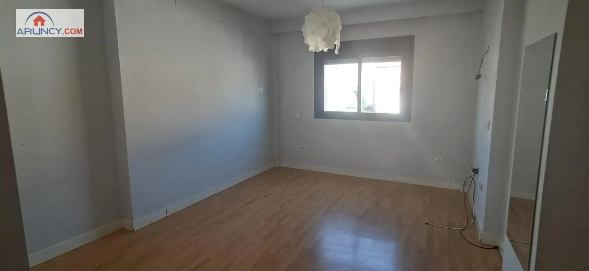 Dormitori de Casa adosada en venda en Espartinas amb Aire condicionat, Calefacció i Jardí privat