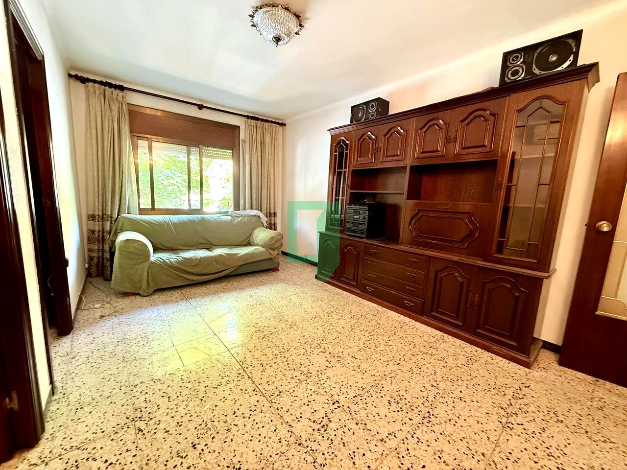 Living room of Flat for sale in Santa Coloma de Gramenet  with Air Conditioner, Terrace and Balcony
