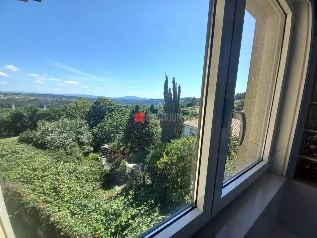 Vista exterior de Casa o chalet de alquiler en Santiago de Compostela  con Calefacción, Jardín privado y Trastero