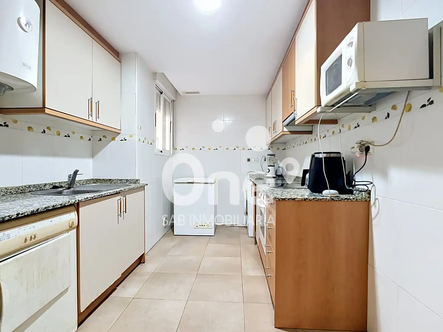 Kitchen of Flat for sale in Benissanó  with Terrace and Oven