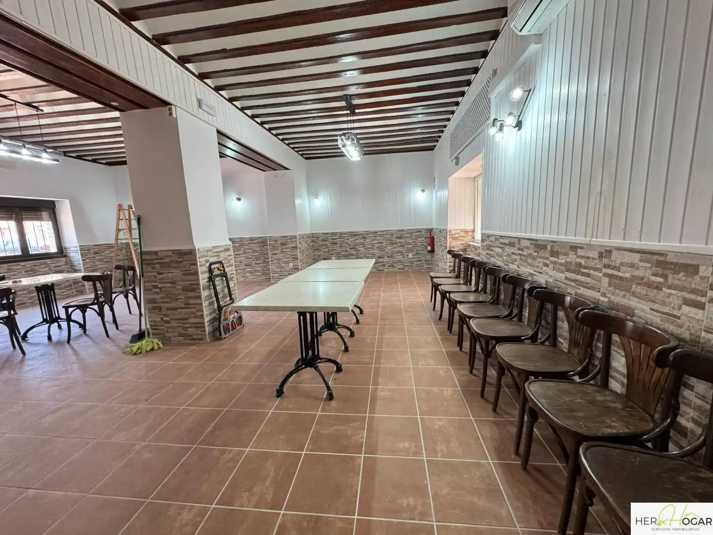 Local de lloguer en Nambroca amb Aire condicionat