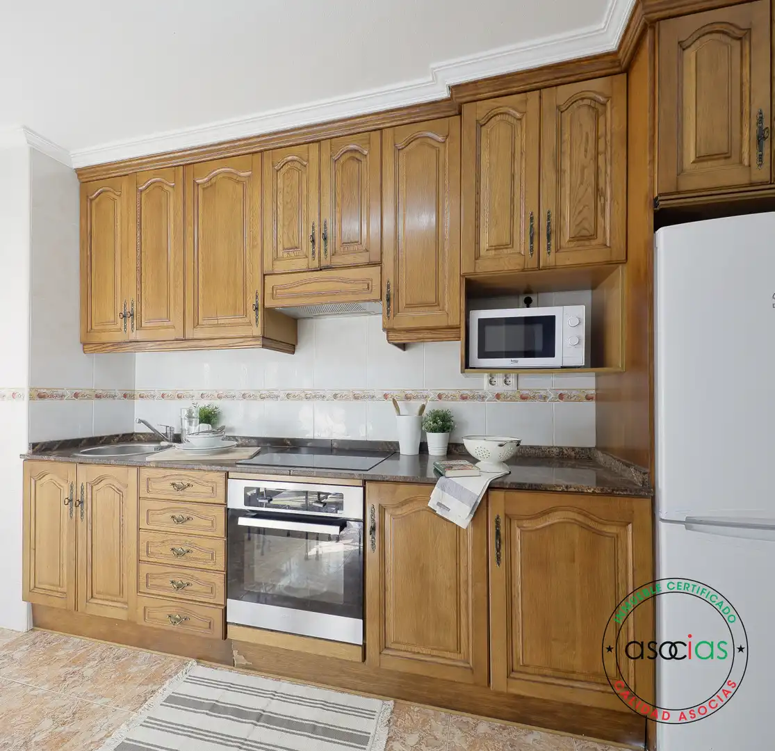 Cocina de Piso en venta en Gijón  con Calefacción