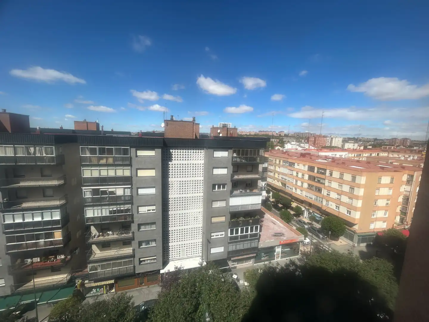 Pis amb terrassa en venda a Calle Parque Arturo León 1E