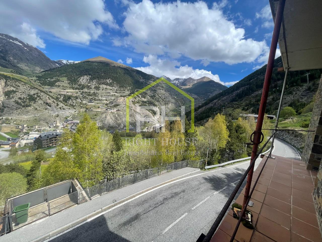 Vista exterior de Piso en venta en Canillo con Aire acondicionado, Calefacción y Jardín privado