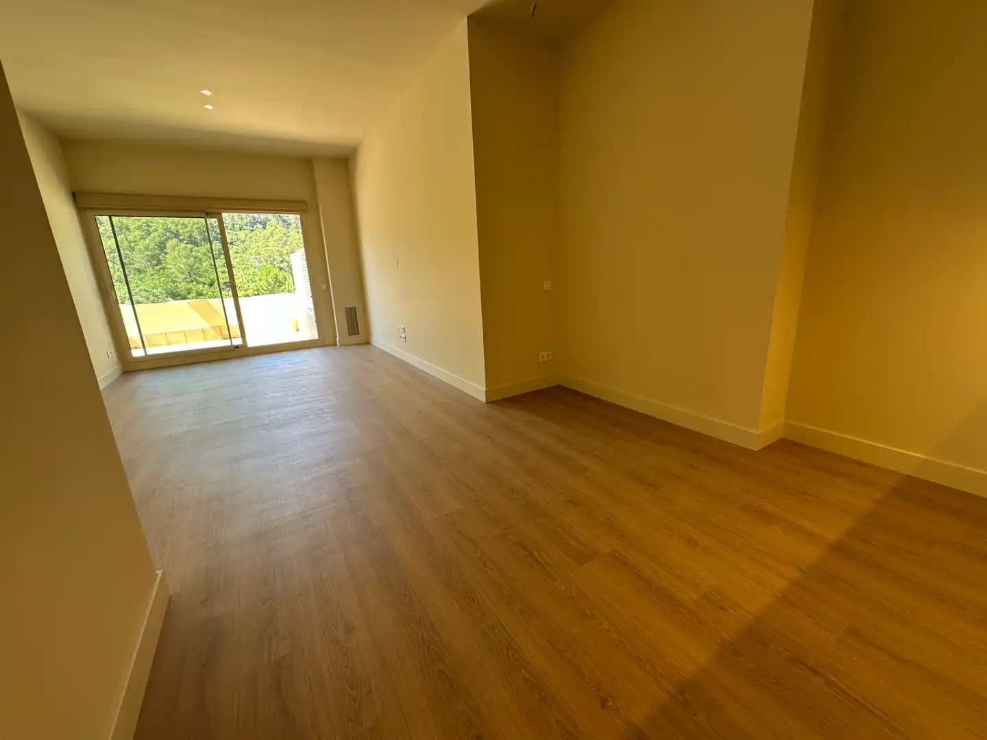 Neubau-Erdgeschosswohnung mit Garten zum Verkauf in Avinguda de Catalunya 55, imagen 5