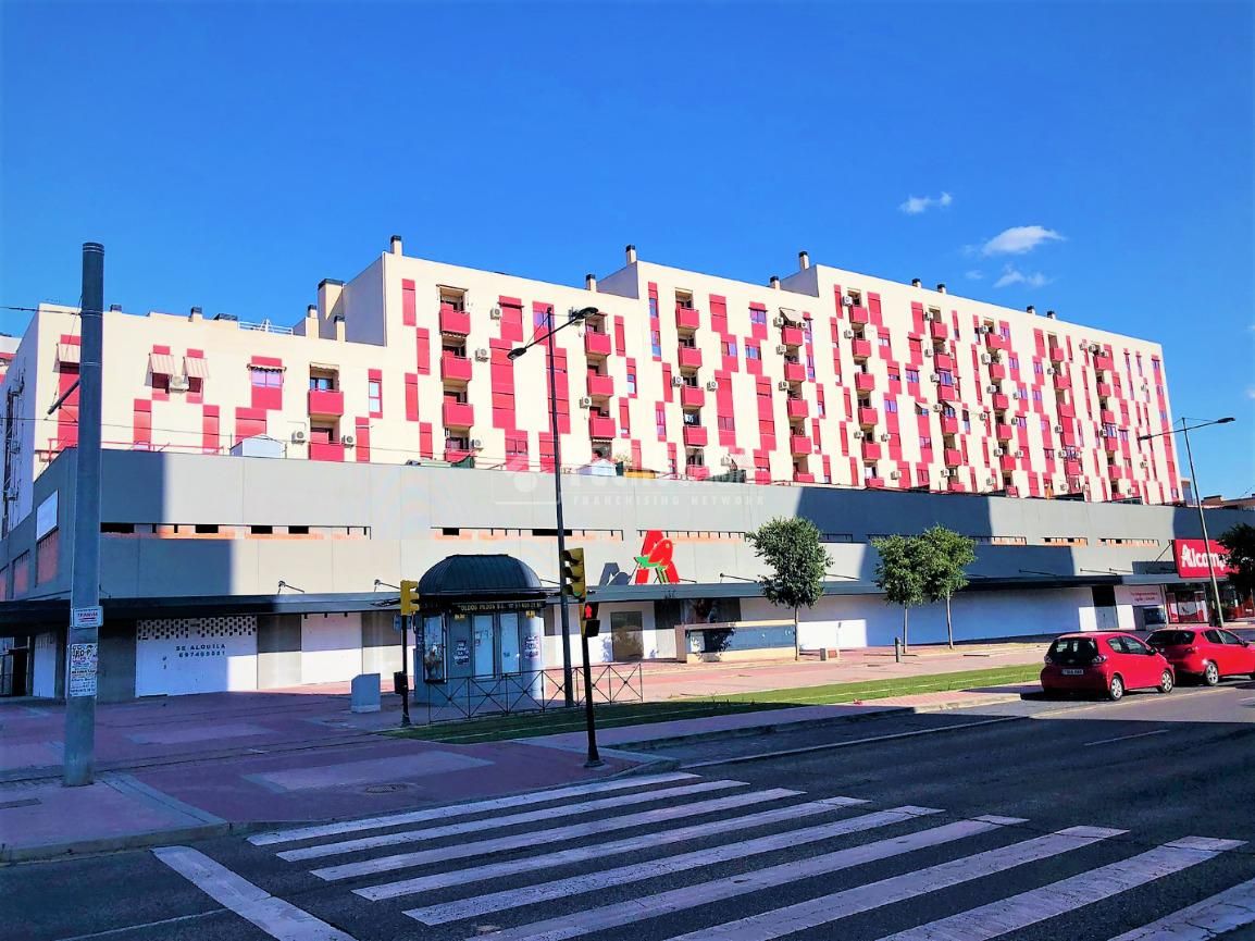 Exterior view of Flat for sale in Parla  with Air Conditioner, Heating and Storage room