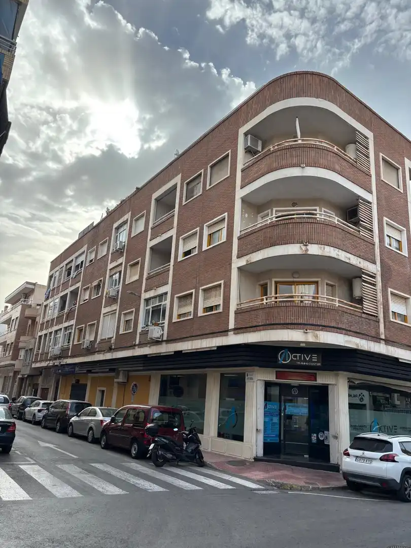 Vista exterior de Ático en venta en Torrevieja con Terraza