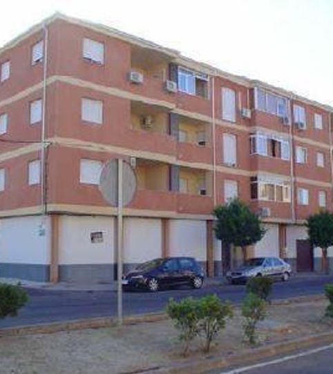 Foto 2 von Garage zum Verkauf in Avenida Extremadura, Moraleja, Cáceres