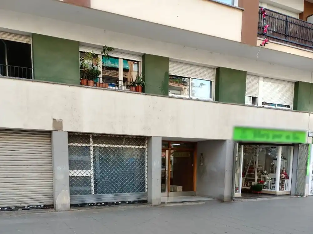 Locale commerciale in vendita a Pz Neus Català y Pallejà, imagen 2