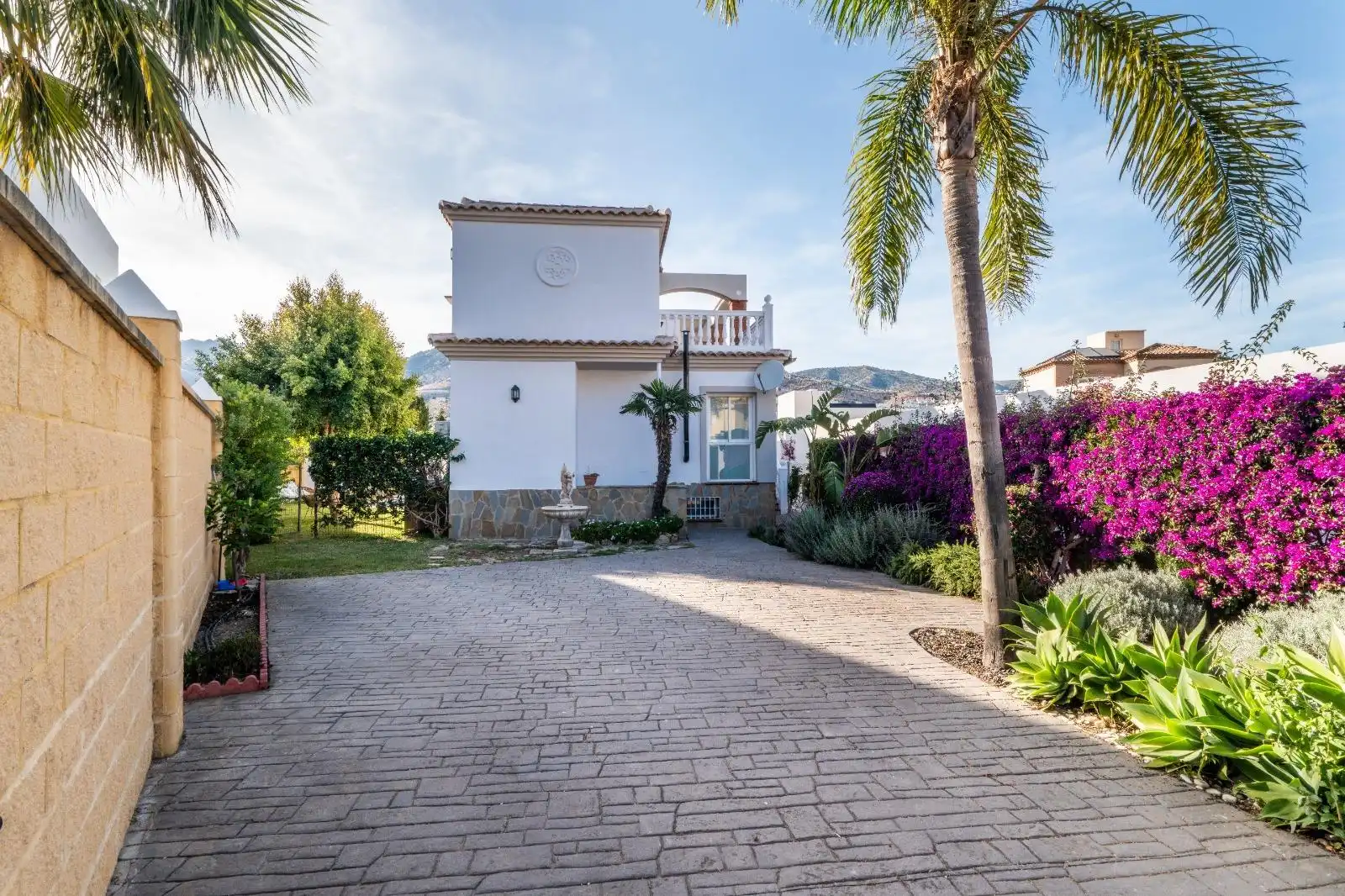 Exterior view of Houses for sale in Benalmádena  with Private garden, Terrace and Storage room