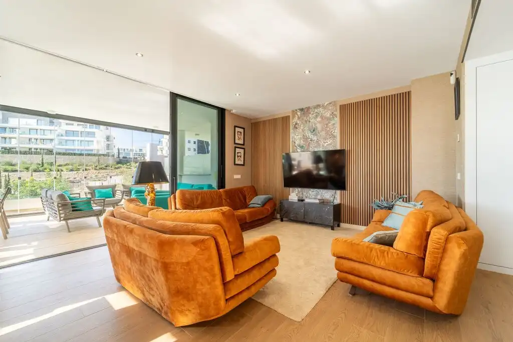 Apartment with pool for sale in El Higuerón, imagen 2