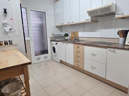 Kitchen of Flat for sale in Sant Adrià de Besòs  with Air Conditioner, Heating and Private garden