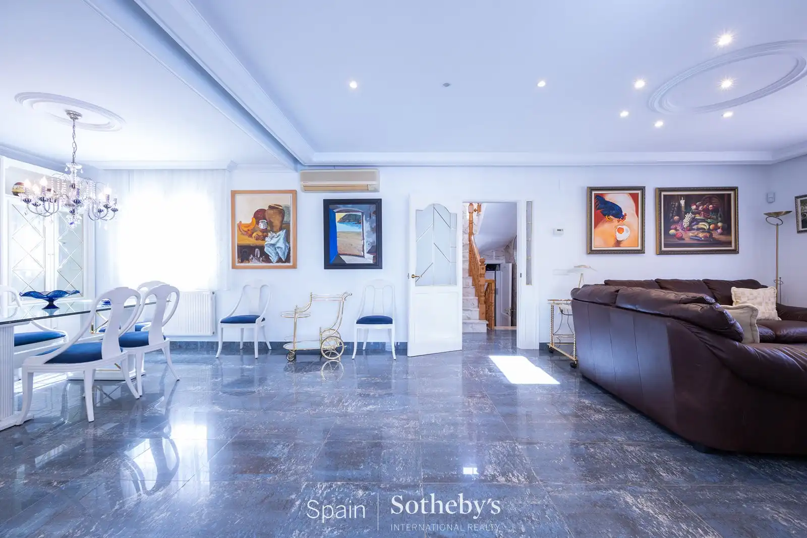 House with pool for sale in Requesens, imagen 2