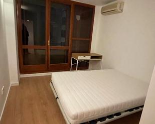 Bedroom of Flat to share in  Valencia Capital  with Furnished