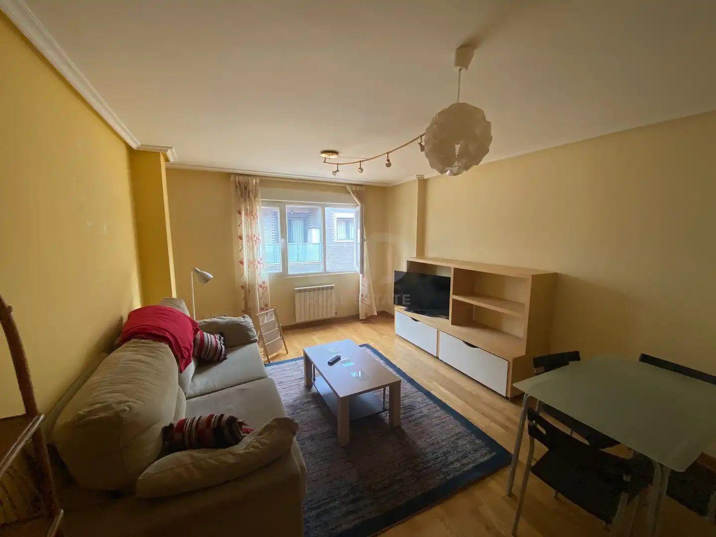 Sala de estar de Piso en venta en Villaquilambre con Calefacción