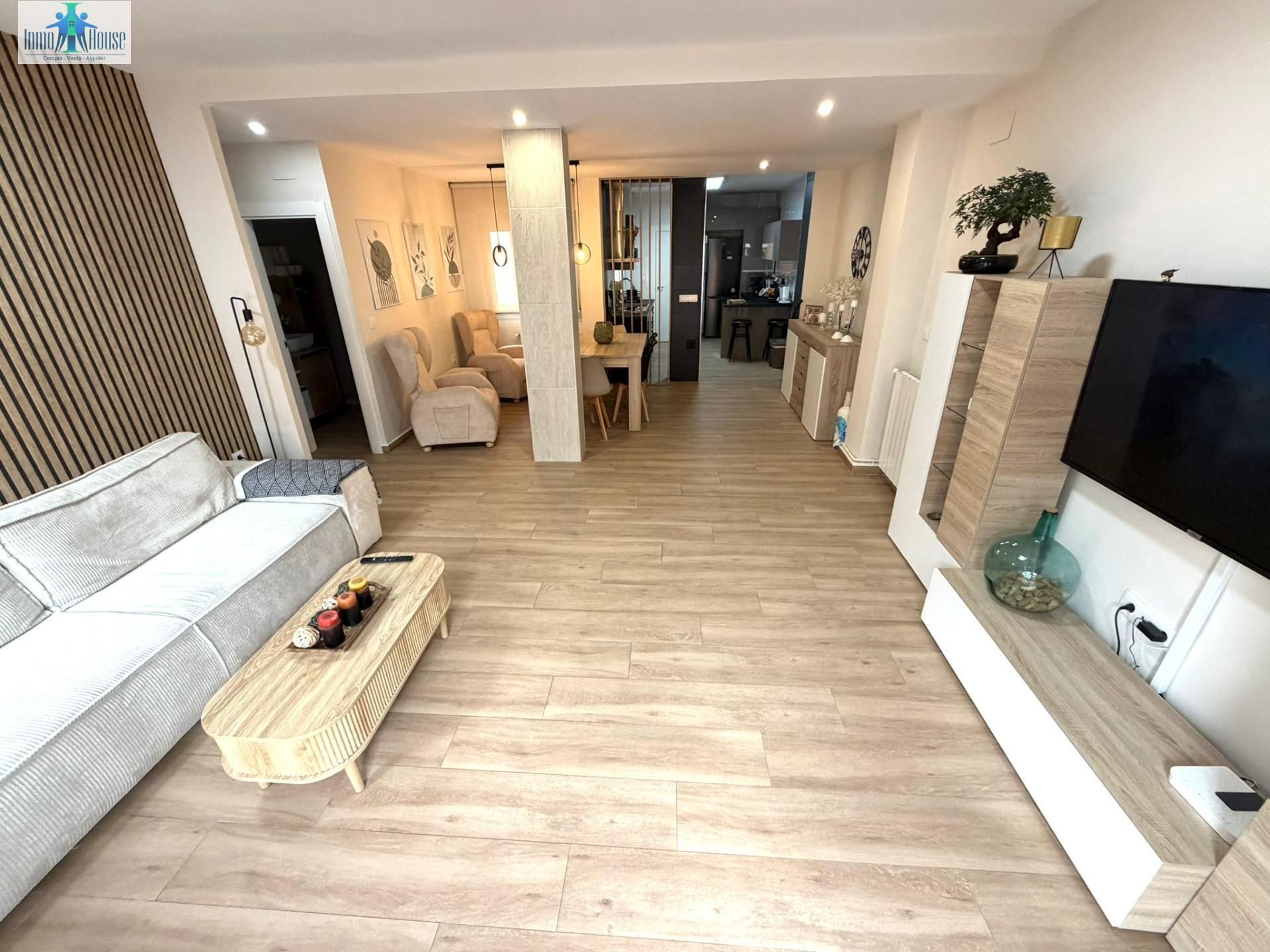 Pis en venda en  Albacete Capital amb Aire condicionat, Moblat i Balcó